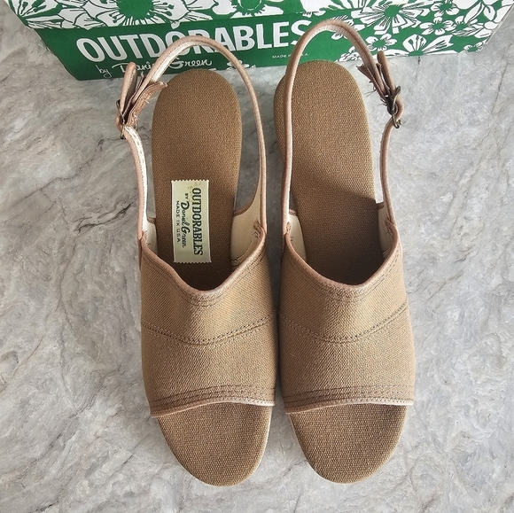 Vintage Outdorables by Daniel Green Mocha Slingback Wedge Sandal 8 Narrow - Picture 2 of 5